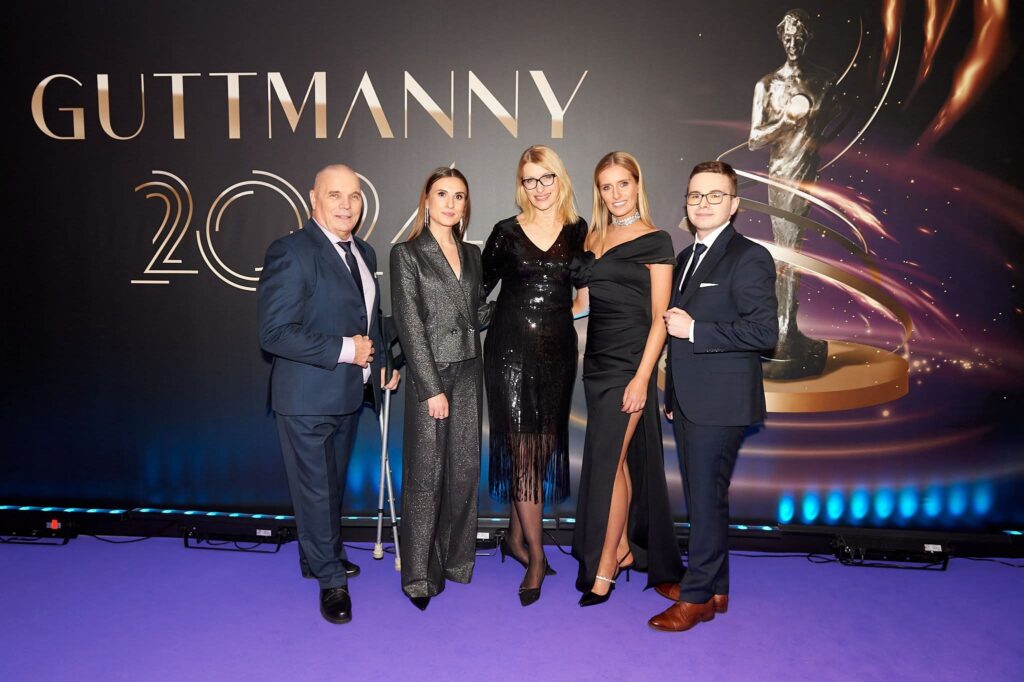 Zdjęcie dziennikarzy, od lewej: Krzysztof Głombowicz, Bożena Pieczko, Paulina Malinowska-Kowalczyk, Aleksandra Szutenberg i Michał Krogulec.
